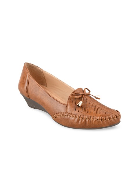 

CALZADO Women Tan Brown Solid Pumps
