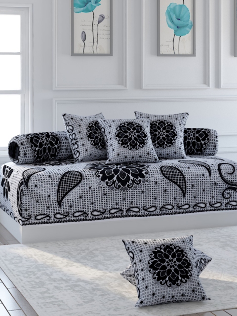

Bromwick Set Of 8 Black & White Floral Printed Bedsheet With Bolster & Cushion Covers