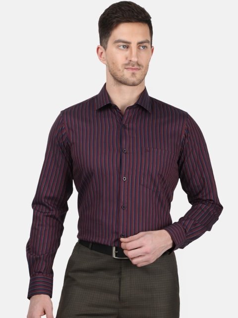 

Monte Carlo Men Maroon Regular Fit Striped Casual Shirt