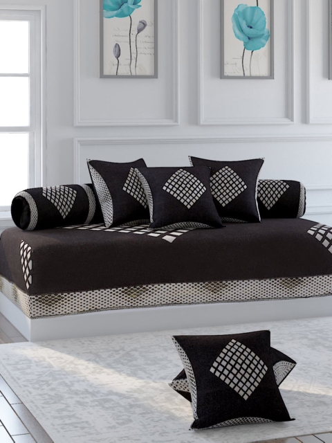 

Bromwick Set of 8 Black & White Printed Single Bedsheet With Bolsters & Cushion Covers