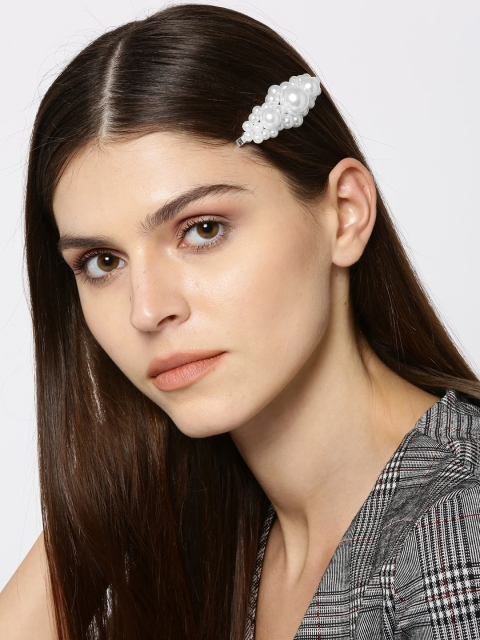 

OOMPH White & Silver-Toned Pearl Beaded Alligator Hair Clip