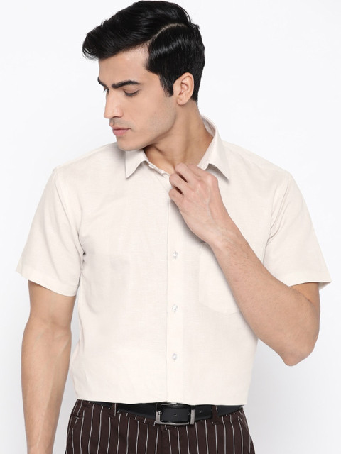 

Hancock Men Beige Slim Fit Solid Casual Shirt