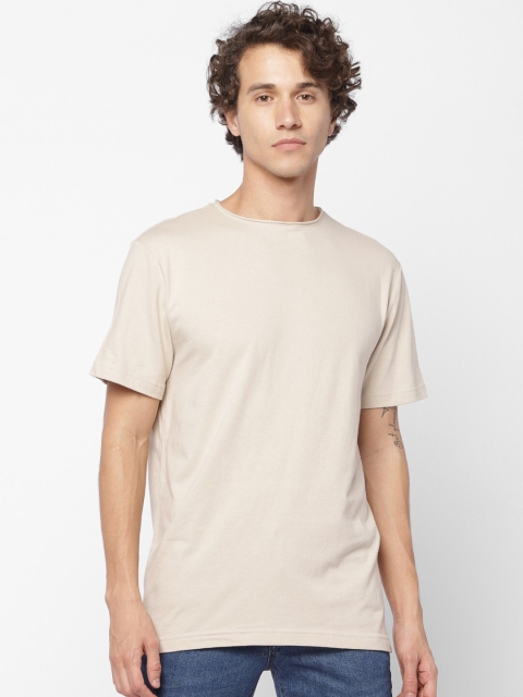 

FOREVER 21 Men Beige Solid Round Neck Pure Cotton T-shirt