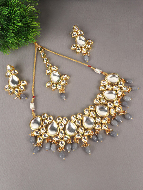 

JEWELS GEHNA Gold-Plated Grey & White Kundan-Studded Beaded Jewellery Set