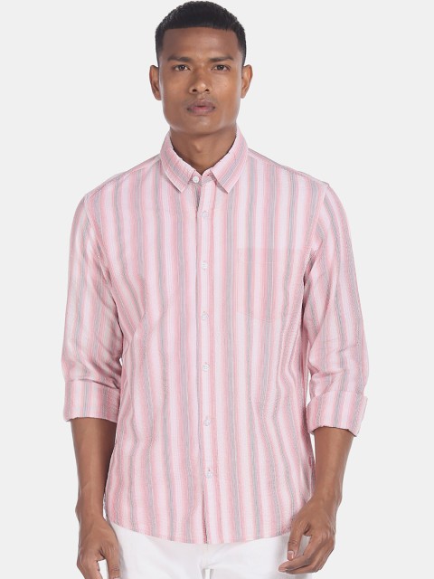 

Ruggers Men Pink & White Regular Fit Striped Cotton Casual Shirt