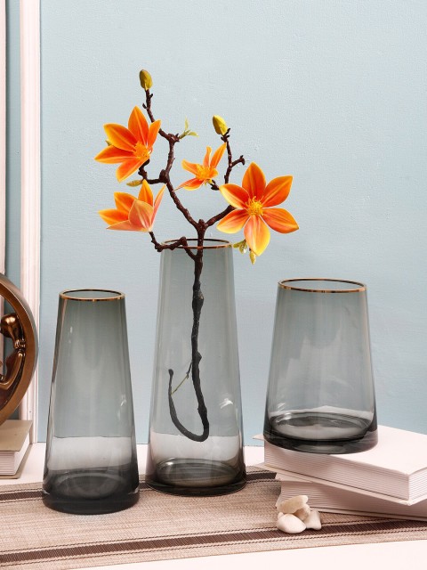 

TAYHAA Set Of 3 Grey Hand-Crafted Glass Vase