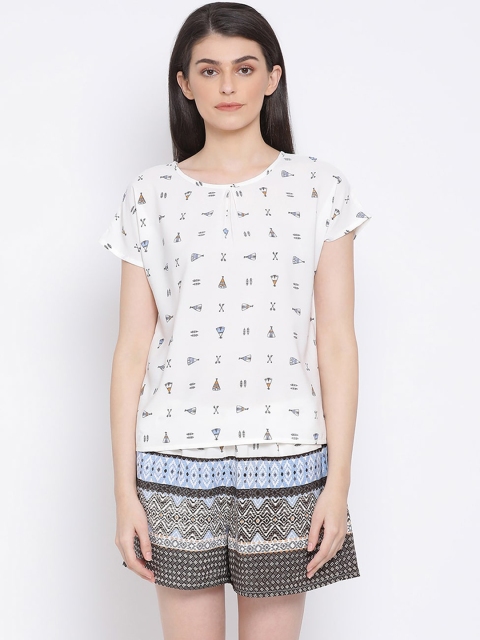 

Clovia Women White & Black Printed Night suit