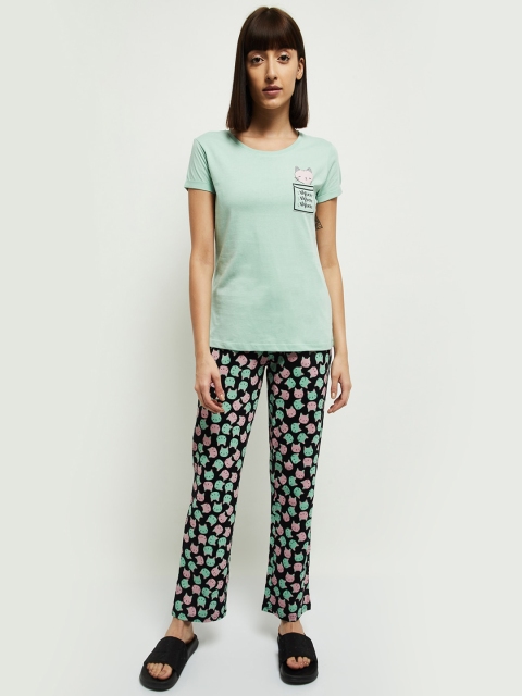 

max Women Green & Black Solid T-shirt and Pyjama Set