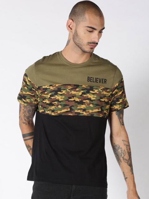 

Blue Saint Men Black Printed Round Neck T-shirt