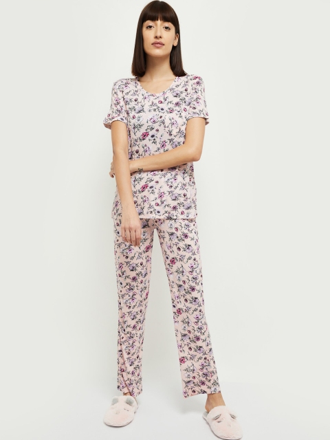 

max Women Peach-Coloured & Black Printed Night Suit