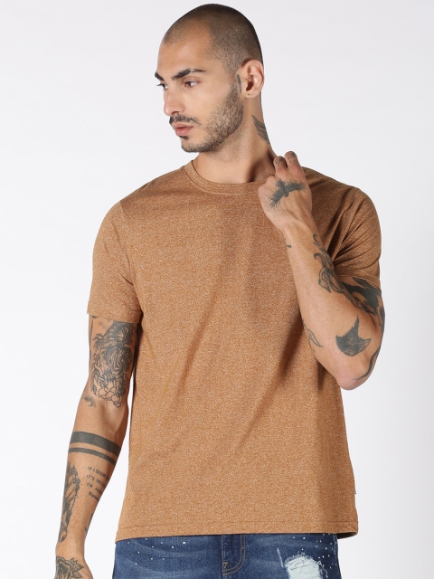 

Blue Saint Men Mustard Solid Round Neck T-shirt
