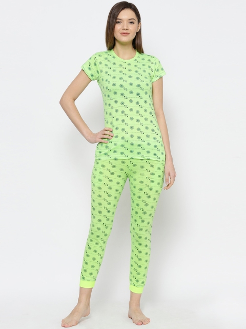 

VIMAL JONNEY Women Green Printed Night suit