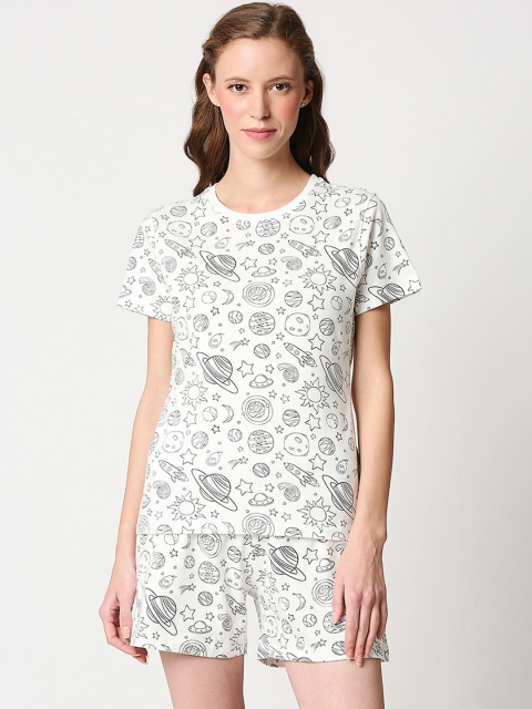 

Bewakoof Women White & Black Printed Night Suit