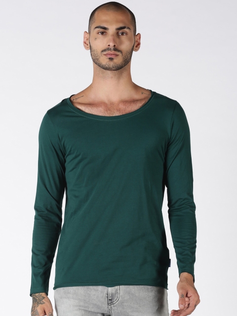 

Blue Saint Men Green Solid Cotton Round Neck T-shirt