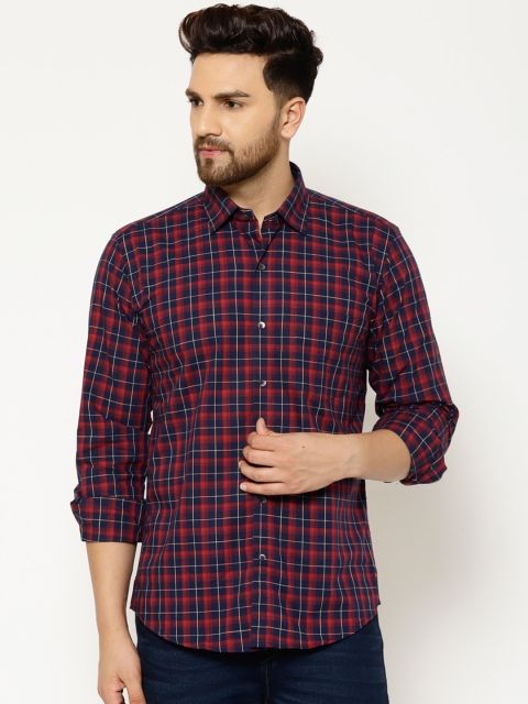

EPPE Men Blue Slim Fit Checked Casual Shirt