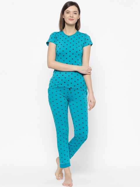 

VIMAL JONNEY Women Turquoise Blue & Black Printed Night suit