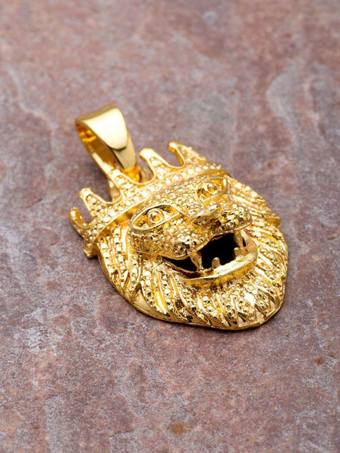 

Dare by Voylla Men Gold-Plated Lion King Crown Head Textured Pendant