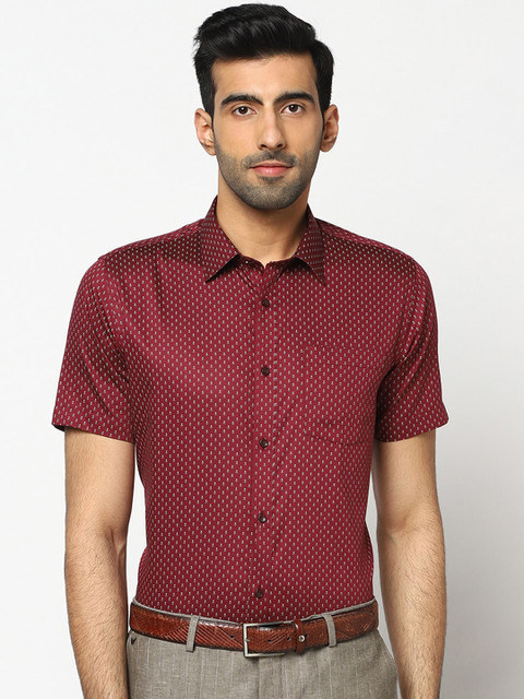 

Blackberrys Men Red Slim Fit Printed Casual Shirt