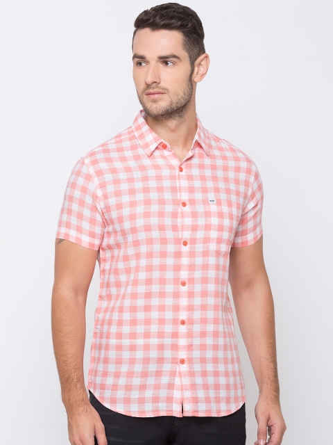 

SPYKAR Men Peach-Coloured & White Slim Fit Checked Casual Cotton Shirt