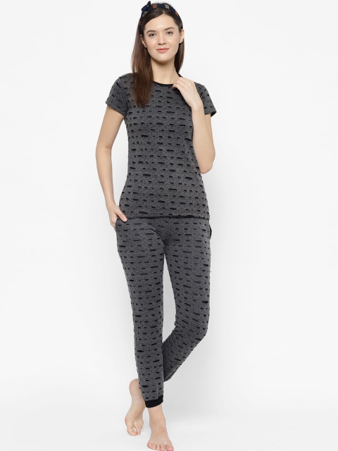 

VIMAL JONNEY Women Black Solid Night suit