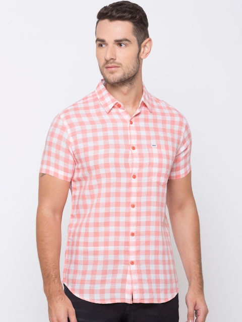 

SPYKAR Men Pink & White Slim Fit Checked Casual Shirt