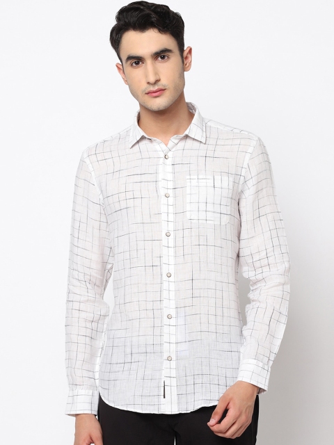 

Blackberrys Men White Slim Fit Checked Casual Shirt