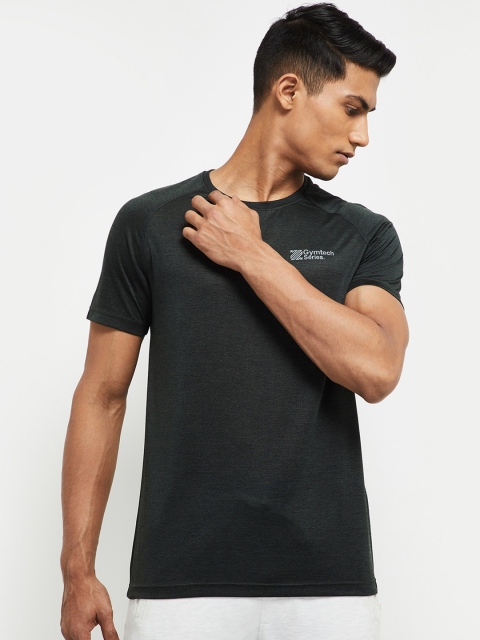 

max Men Green Solid Round Neck T-shirt