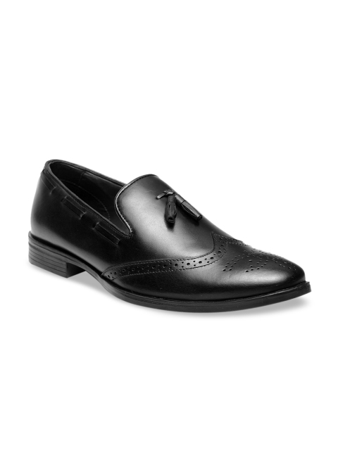 

Teakwood Leathers Men Black Textured Leather Formal Tasselled Loafers