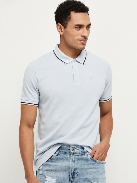 

max Men Blue Solid Polo Collar T-shirt
