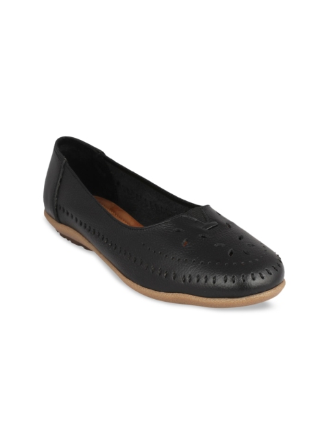 

pelle albero Women Black Solid Leather Ballerinas