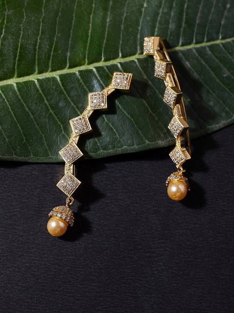 

ZeroKaata Gold-Toned Diamond Shaped Ear Cuffs