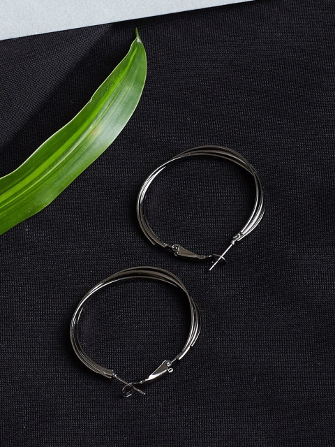 

ZeroKaata Silver-Plated Circular Hoop Earrings
