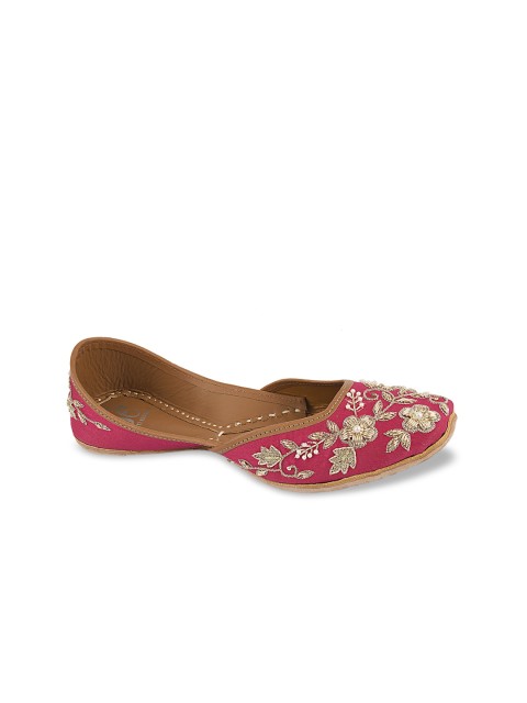 

Jutti Express Women Fuchsia Pink Embellished Fabric Mojaris