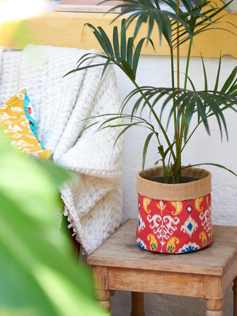 

Chumbak Laal Mahal Planter Wrap - Small, Red