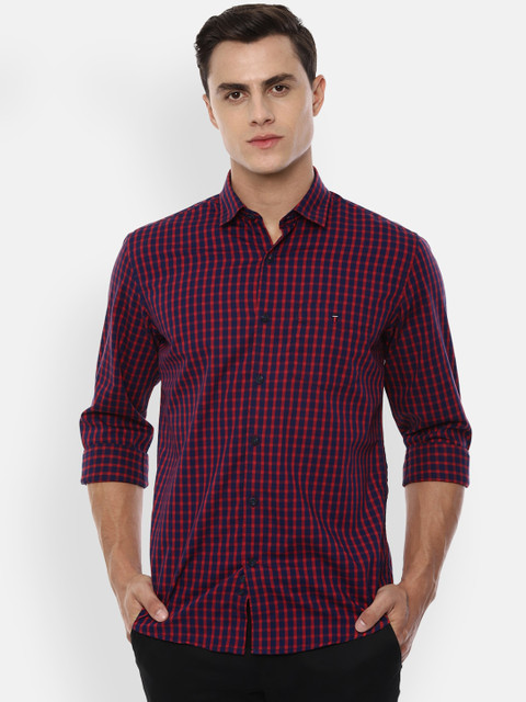

Louis Philippe Sport Men Navy Blue & Coral Red Slim Fit Checked Casual Shirt
