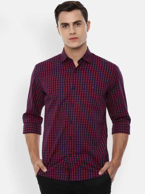 

Louis Philippe Sport Men Navy Blue & Red Pure Cotton Slim Fit Checked Casual Shirt