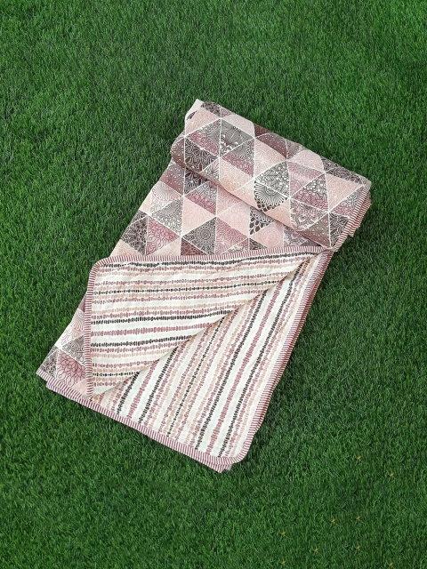 

BELLA CASA White & Red Geometric AC Room 350 GSM Double Bed Dohar
