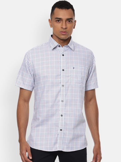

Van Heusen Sport Men Blue Pure Cotton Slim Fit Checked Casual Shirt