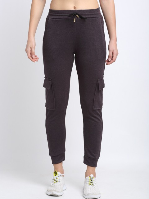 

NEUDIS Women Purple Checked Slim-Fit Cotton Sports Cargo Joggers