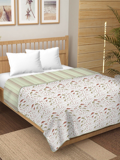 

BELLA CASA White & Olive Green Geometric AC Room 180 GSM Double Bed Dohar