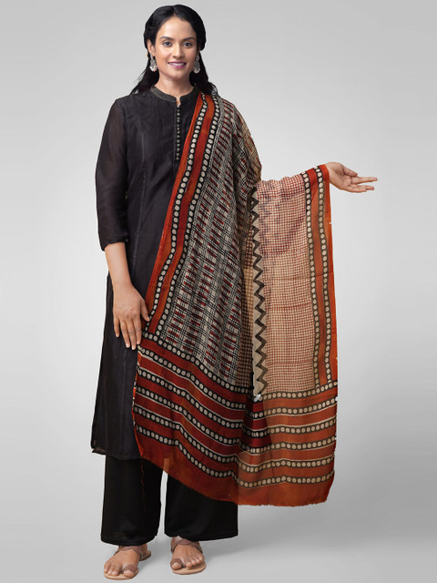 

Unnati Silks Cream-Coloured & Rust Bagru Printed Dupatta