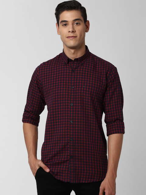 Peter England Casuals Men Purple Slim Fit Checked Pure Cotton Casual Shirt