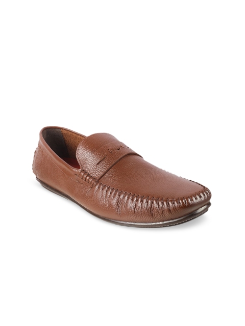 

Mochi Men Brown Textured Leather Loafers