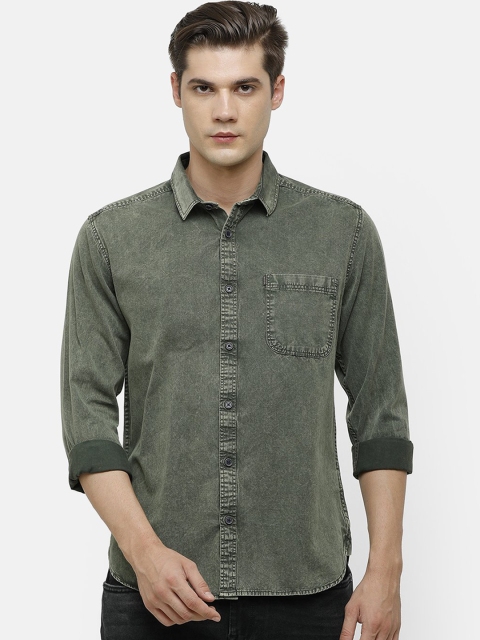 

Voi Jeans Men Olive Green Slim Fit Solid Cotton Casual Shirt