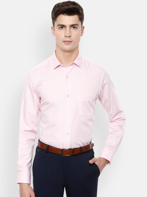 

Louis Philippe Men Peach-Coloured Slim Fit Checked Pure Cotton Casual Shirt