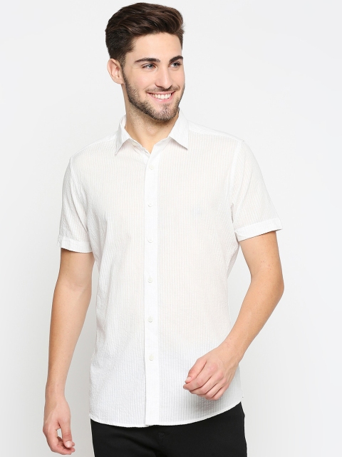 

EVOQ Men White Regular Fit Solid Casual Shirt