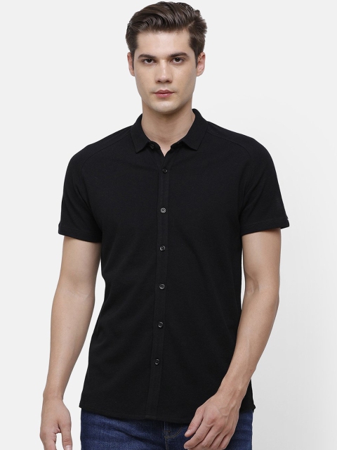 

Voi Jeans Men Black Slim Fit Solid Casual Shirt