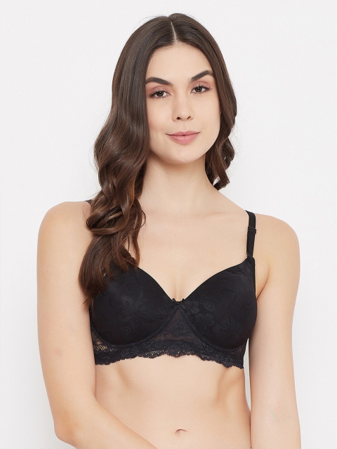 

Clovia Black Solid Non-Wired Lightly Padded T-shirt Bra BR1806M1336E