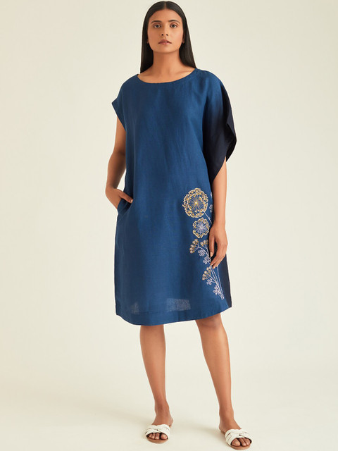 

Ancestry Blue Floral Kaftan Dress