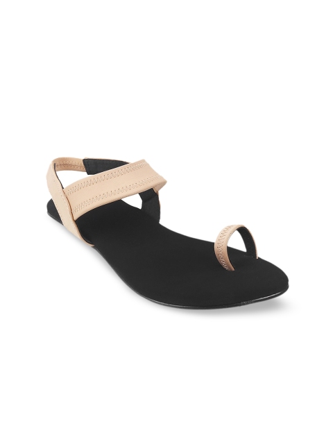 

Metro Women Cream-Coloured Solid One Toe Flats